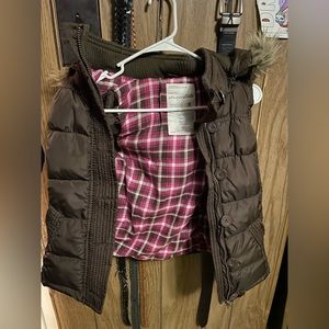 Aeropostale vest